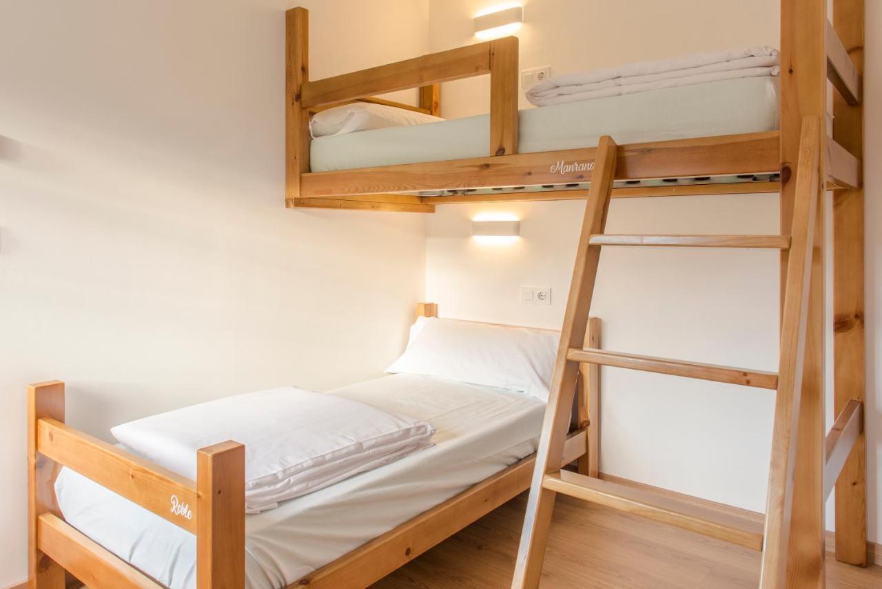 Albergue "La Yalga" Queruas Esterno foto