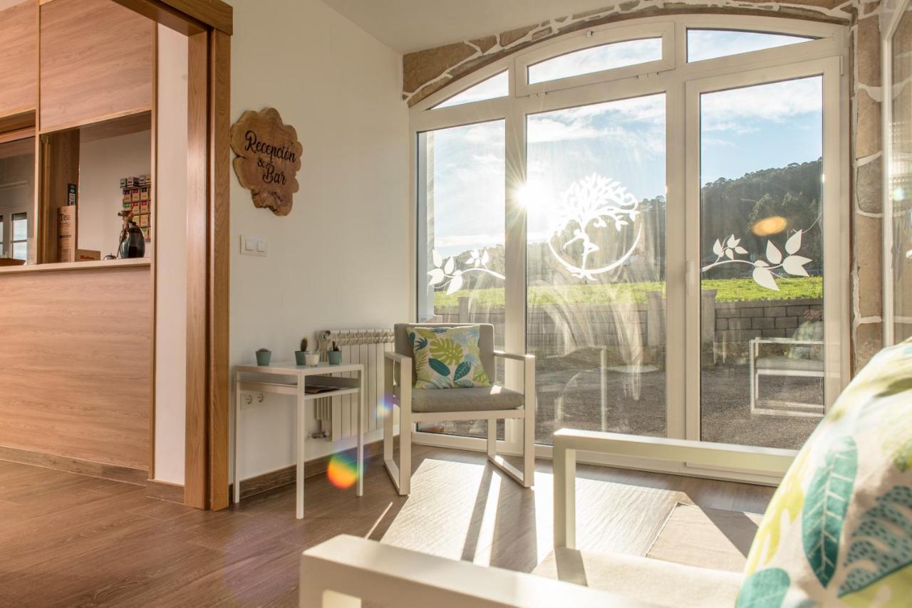 Albergue "La Yalga" Queruas Esterno foto